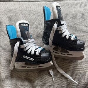 Bauer Kids Hockey Skates